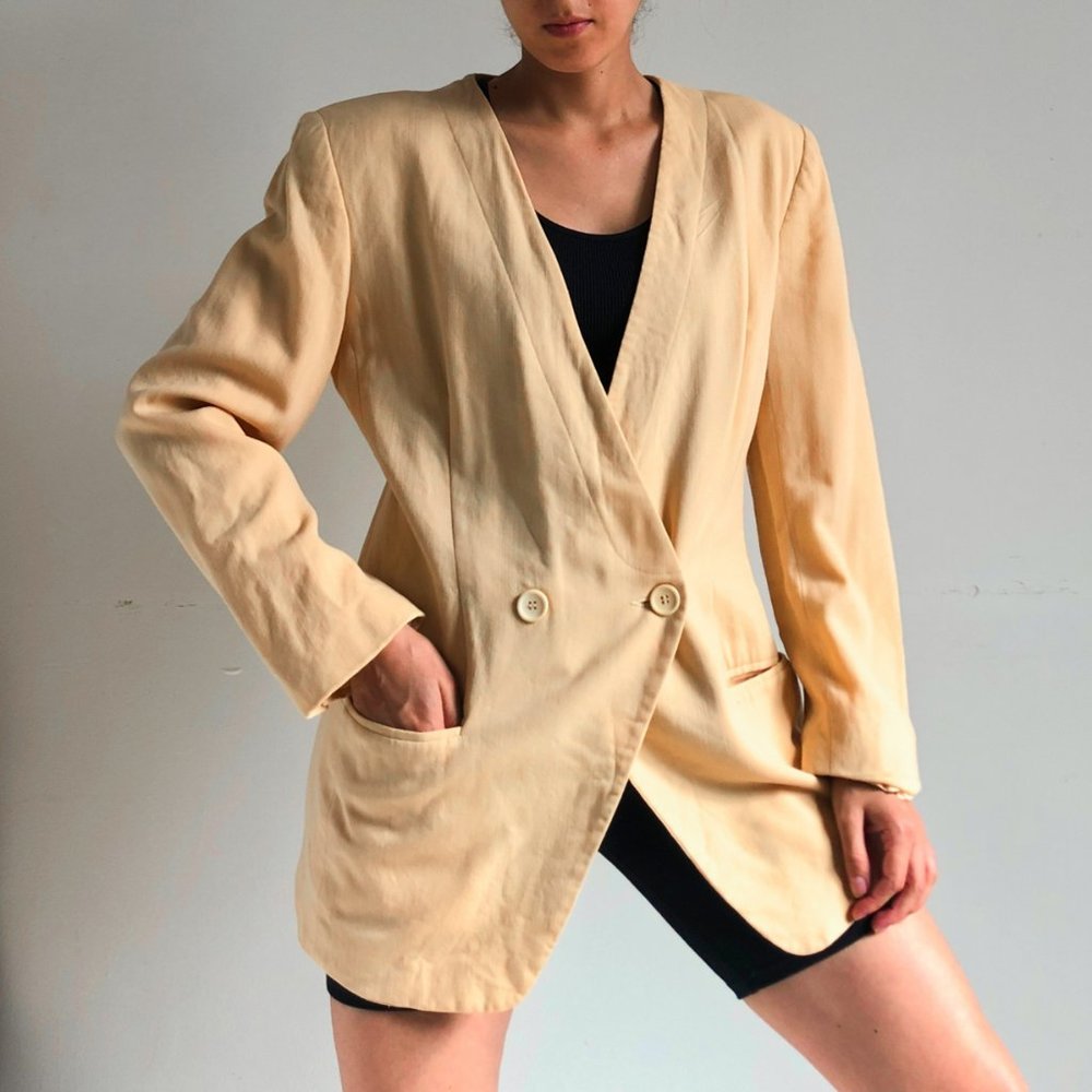 Vintage Ann Taylor cream 100% wool blazer